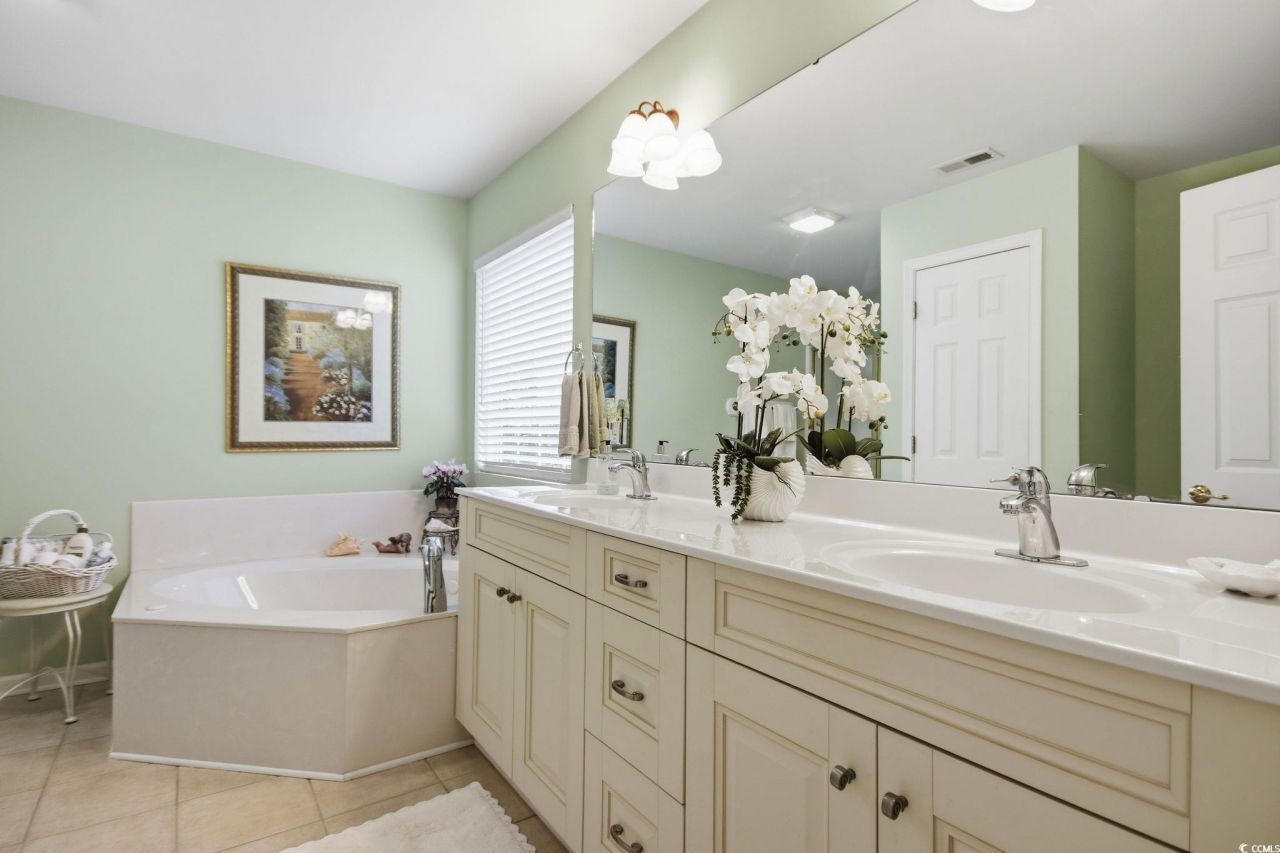 7293 Guinevere Circle Photo 27