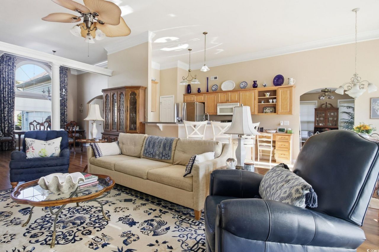 7293 Guinevere Circle Photo 5