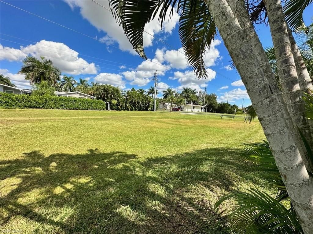 1453 Diamond Lake Cir, Naples, FL 34114 Photo