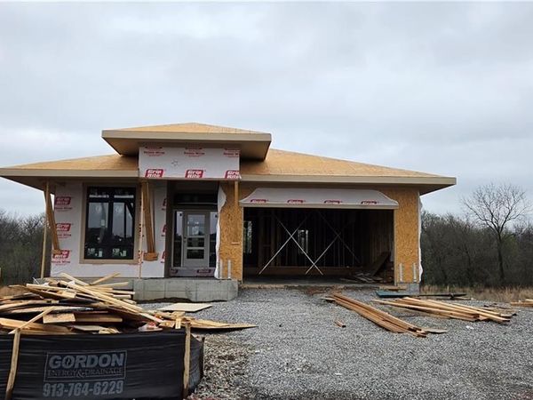 16993 S Lichtenauer Street, Olathe, KS 66062