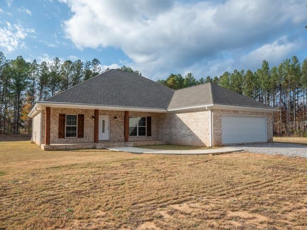 102 Grace Lane, Sturgis, MS 39769