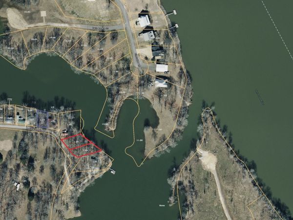 0 Bobs Lake Ln, Bath Springs, TN 38311