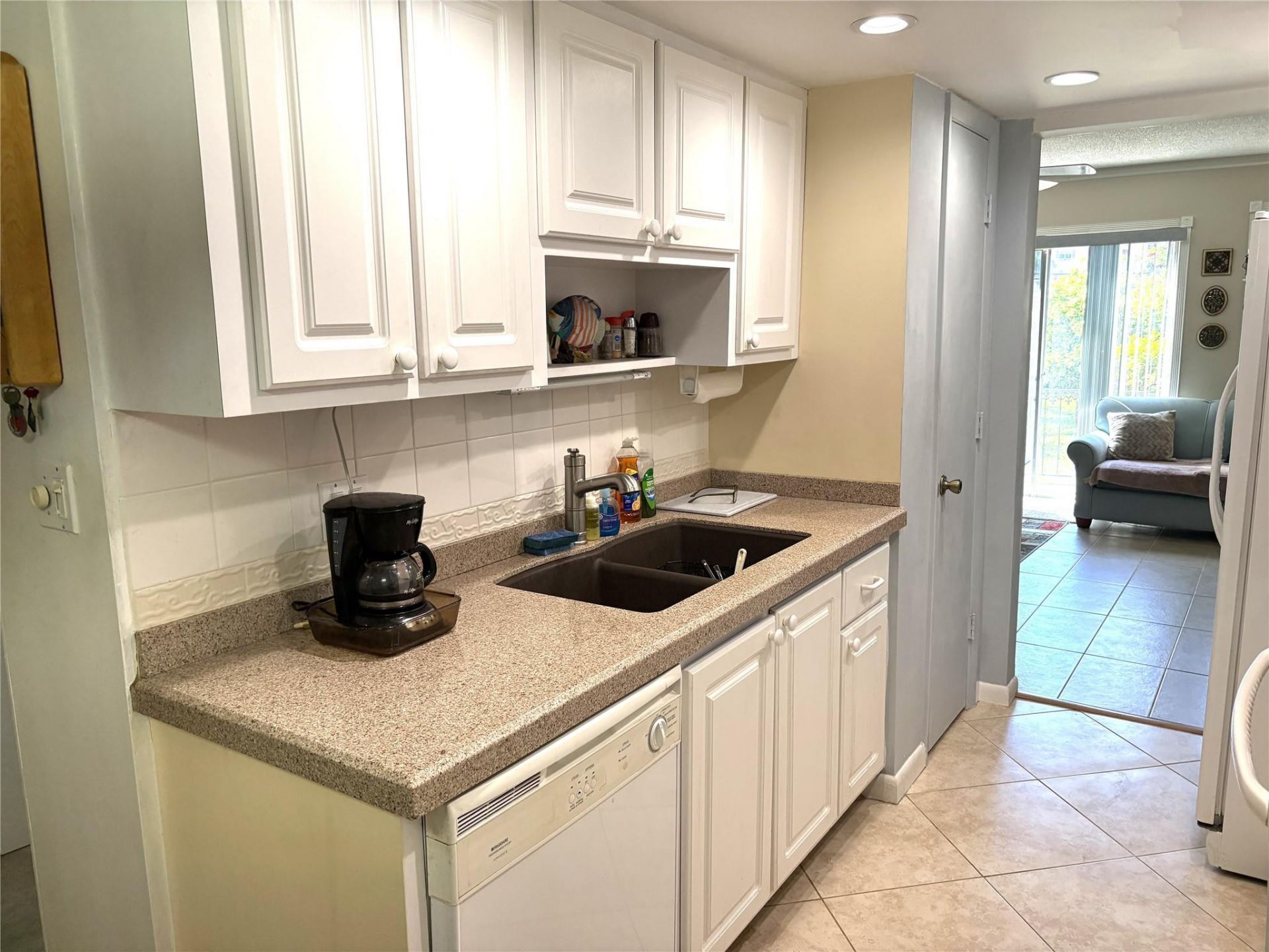 620 Tennis Club Drive, Unit 105, Fort Lauderdale, FL 33311 Photo