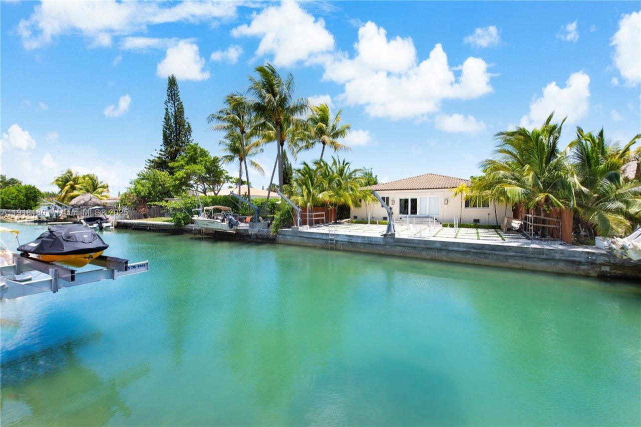 8055 Noremac Ave, Miami Beach, FL 33141 Photo