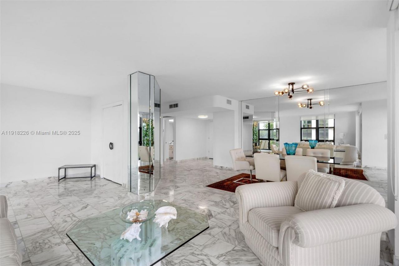 1121 Crandon Blvd, Unit E302, Key Biscayne, FL 33149 Photo