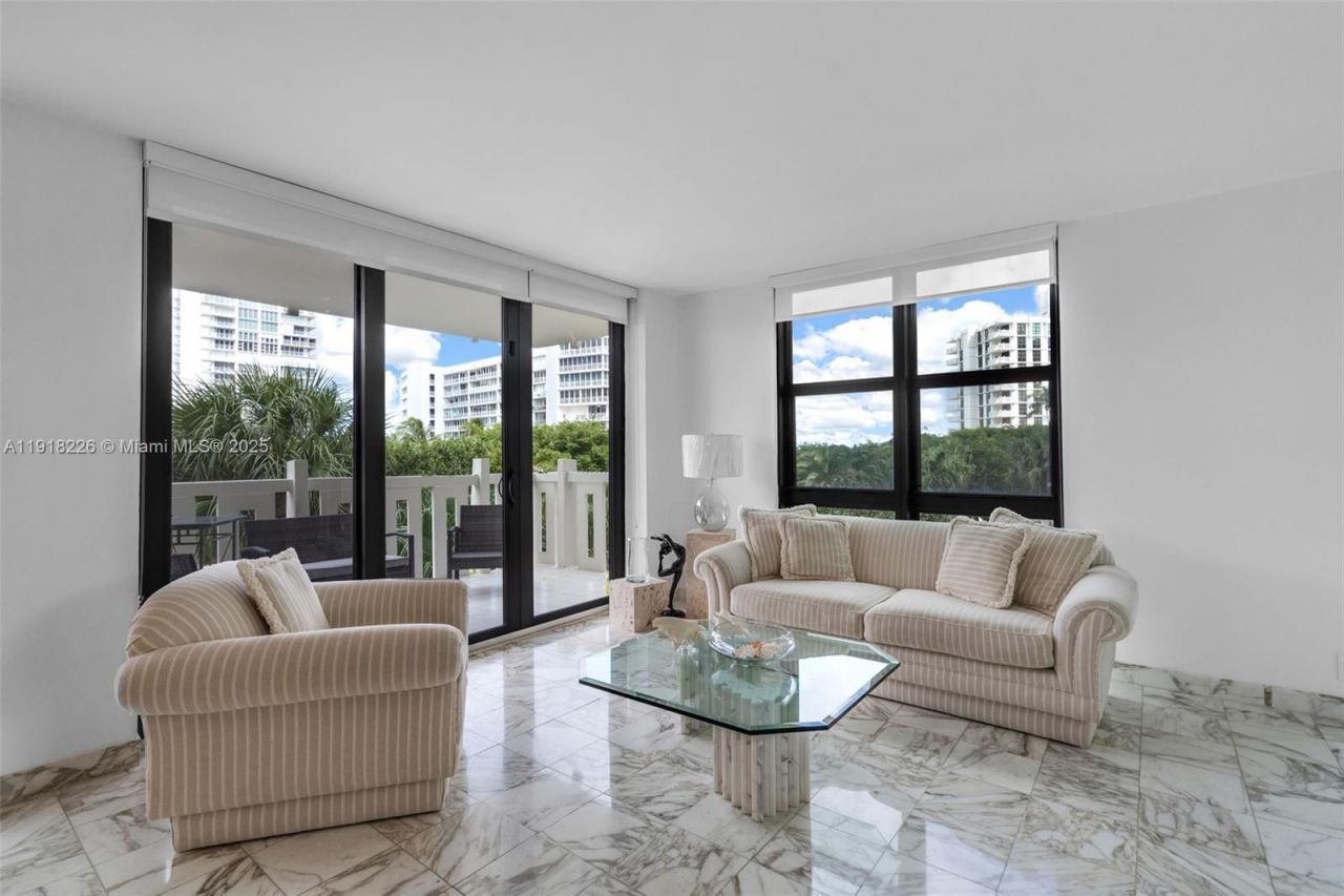 1121 Crandon Blvd, Unit E302, Key Biscayne, FL 33149 Photo