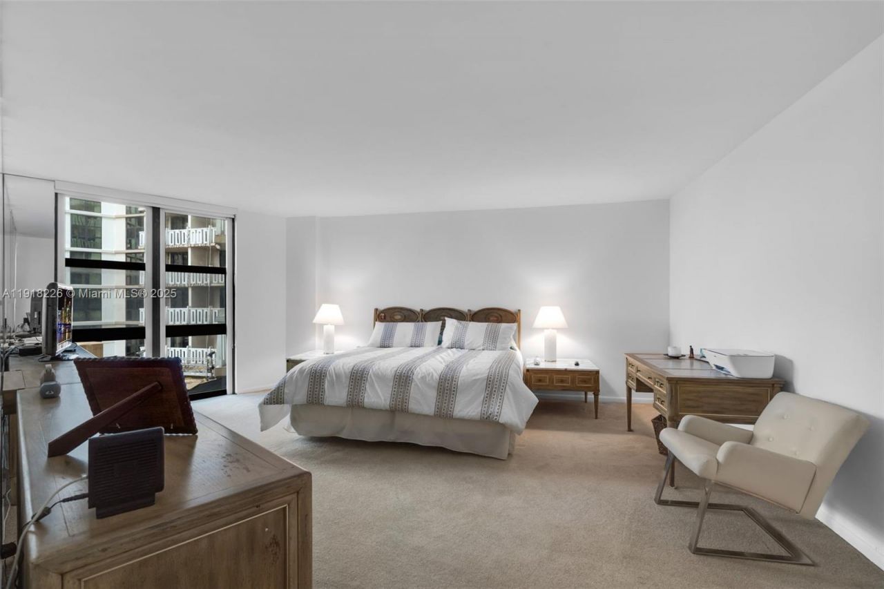 1121 Crandon Blvd, Unit E302, Key Biscayne, FL 33149 Photo