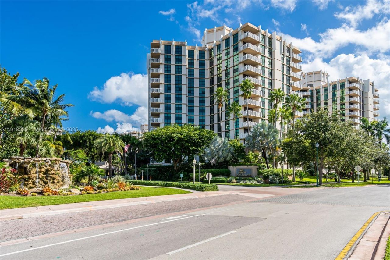 1121 Crandon Blvd, Unit E302, Key Biscayne, FL 33149 Photo