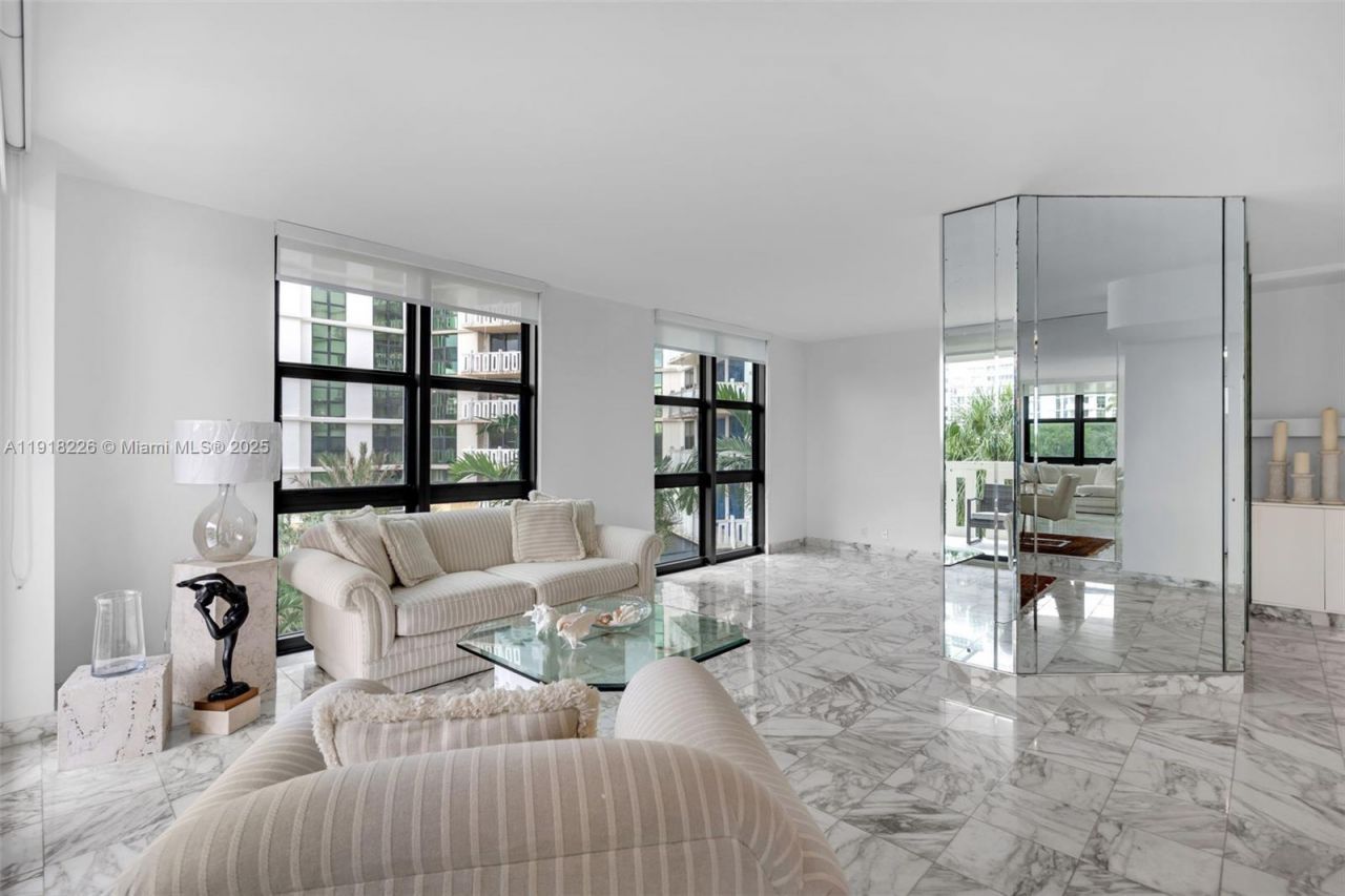 1121 Crandon Blvd, Unit E302, Key Biscayne, FL 33149 Photo