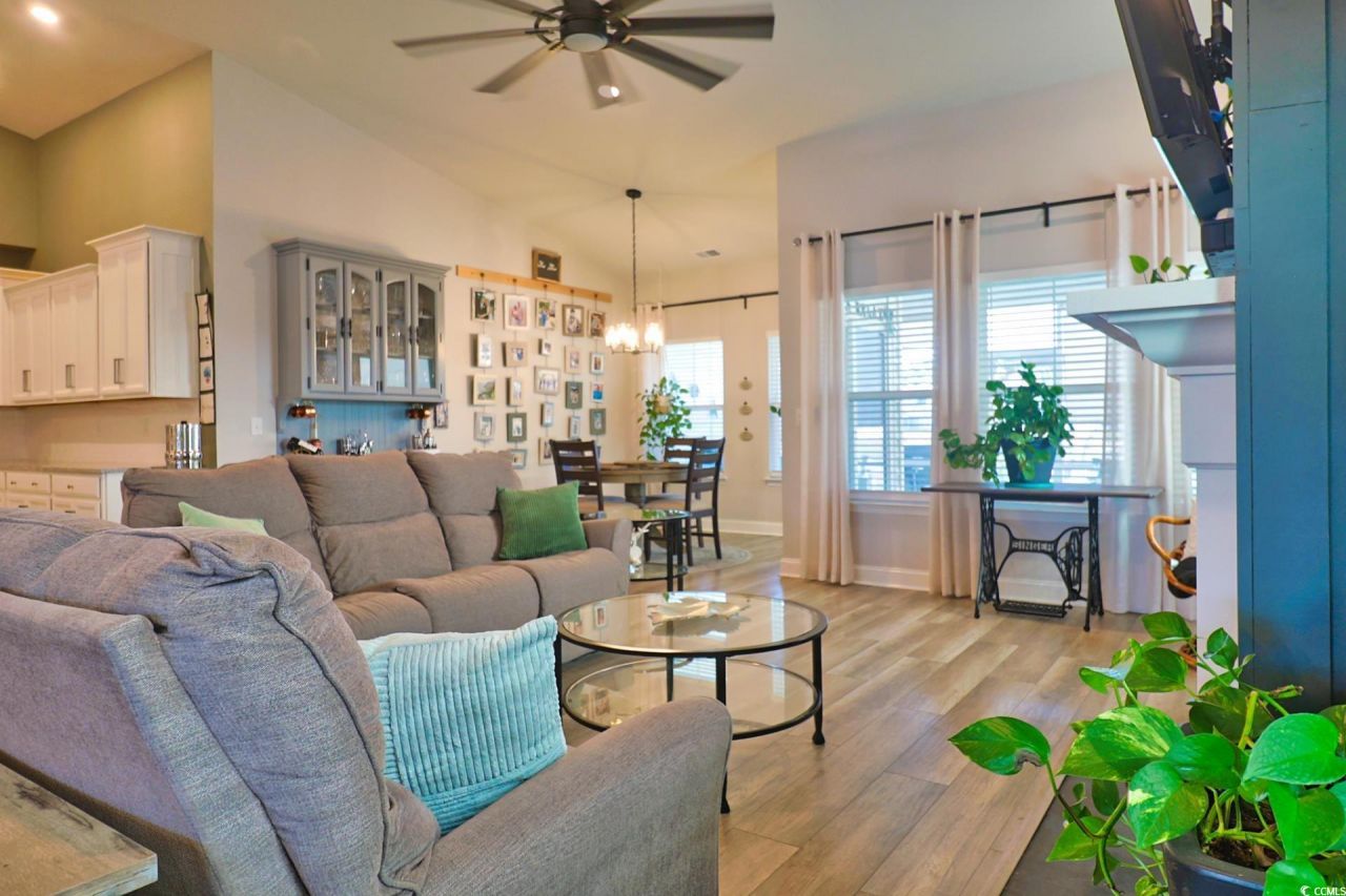 3312 Piney Woods Way Photo 11