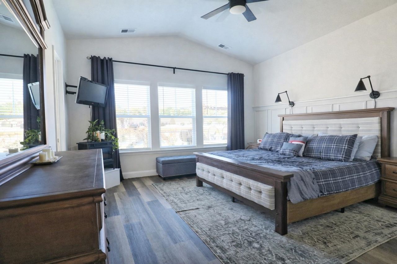 3312 Piney Woods Way Photo 5