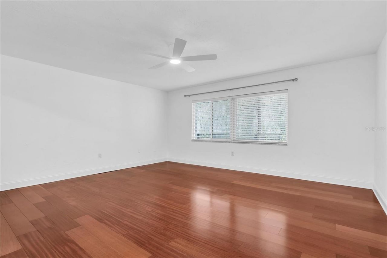 210 5th Avenue S, Unit 403, Saint Petersburg, FL 33701 Photo