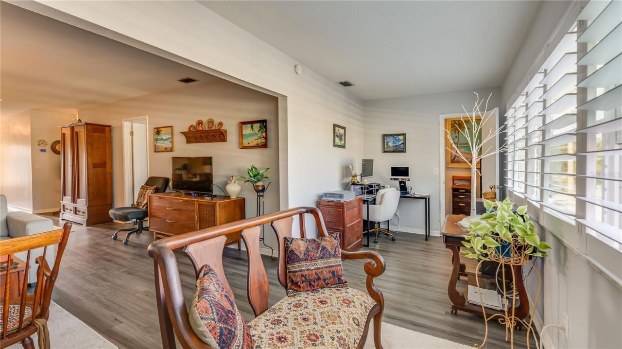 3850 13th Avenue N, Unit 201, Saint Petersburg, FL 33713 Photo