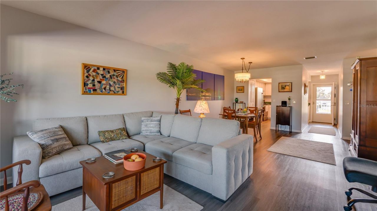 3850 13th Avenue N, Unit 201, Saint Petersburg, FL 33713 Photo