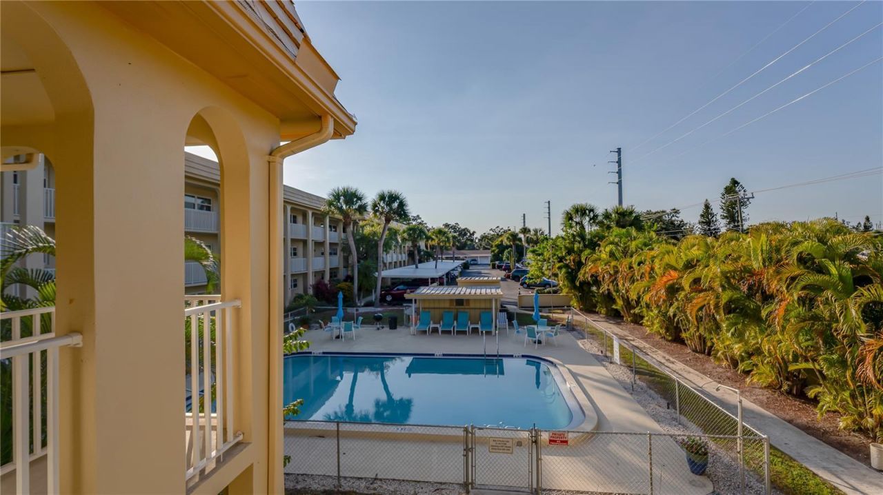 3850 13th Avenue N, Unit 201, Saint Petersburg, FL 33713 Photo