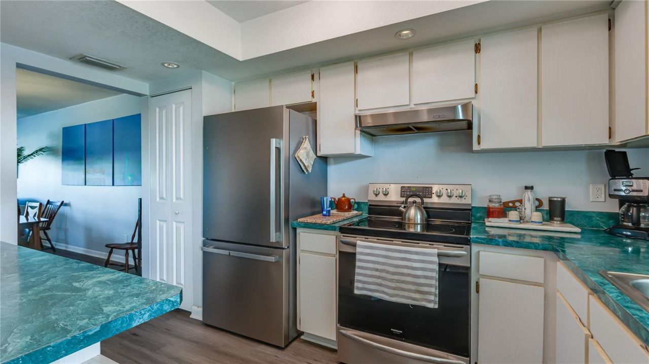 3850 13th Avenue N, Unit 201, Saint Petersburg, FL 33713 Photo