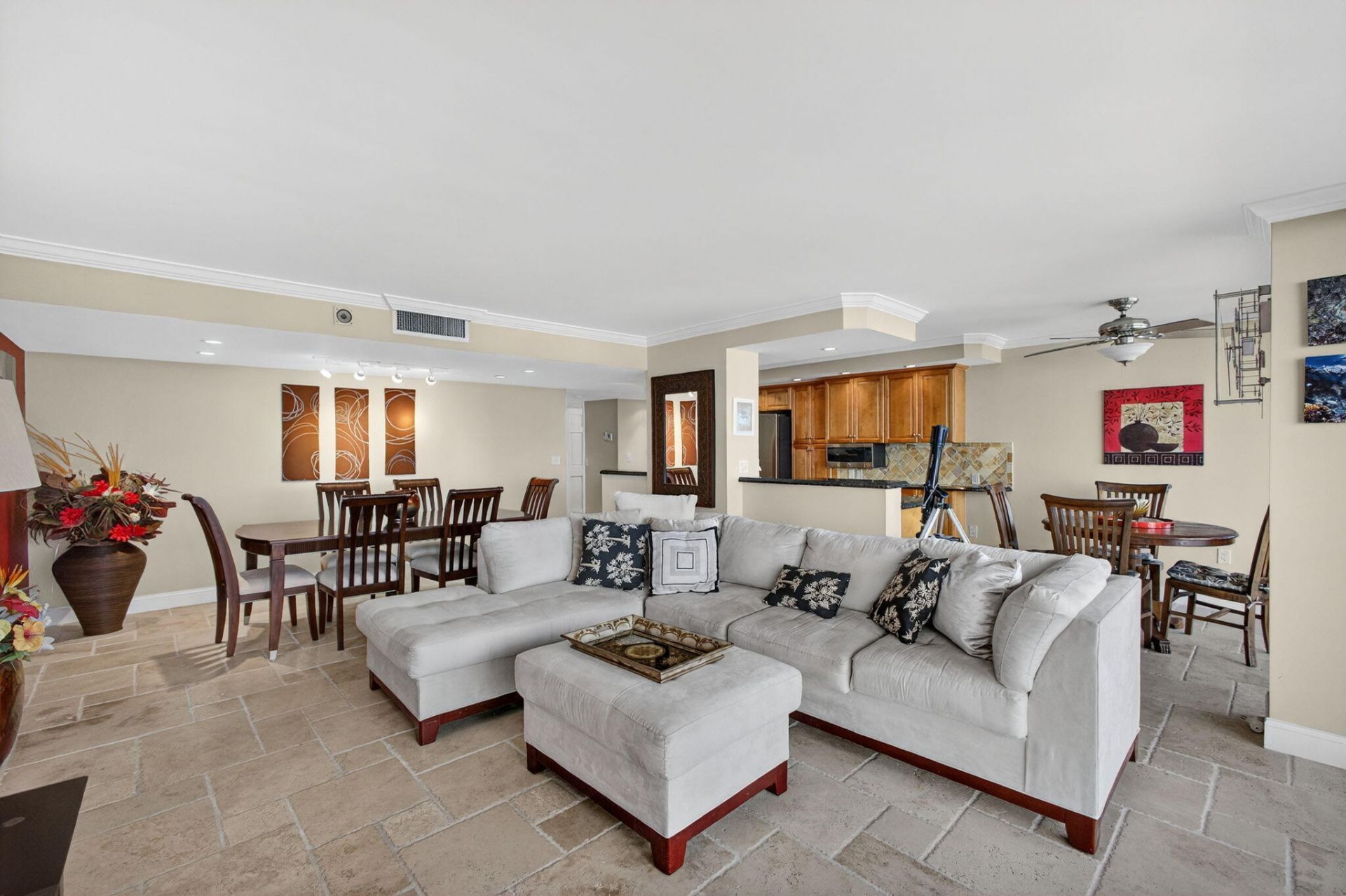 4200 N Ocean Drive, Unit 2-406, Singer Island, FL 33404 Photo