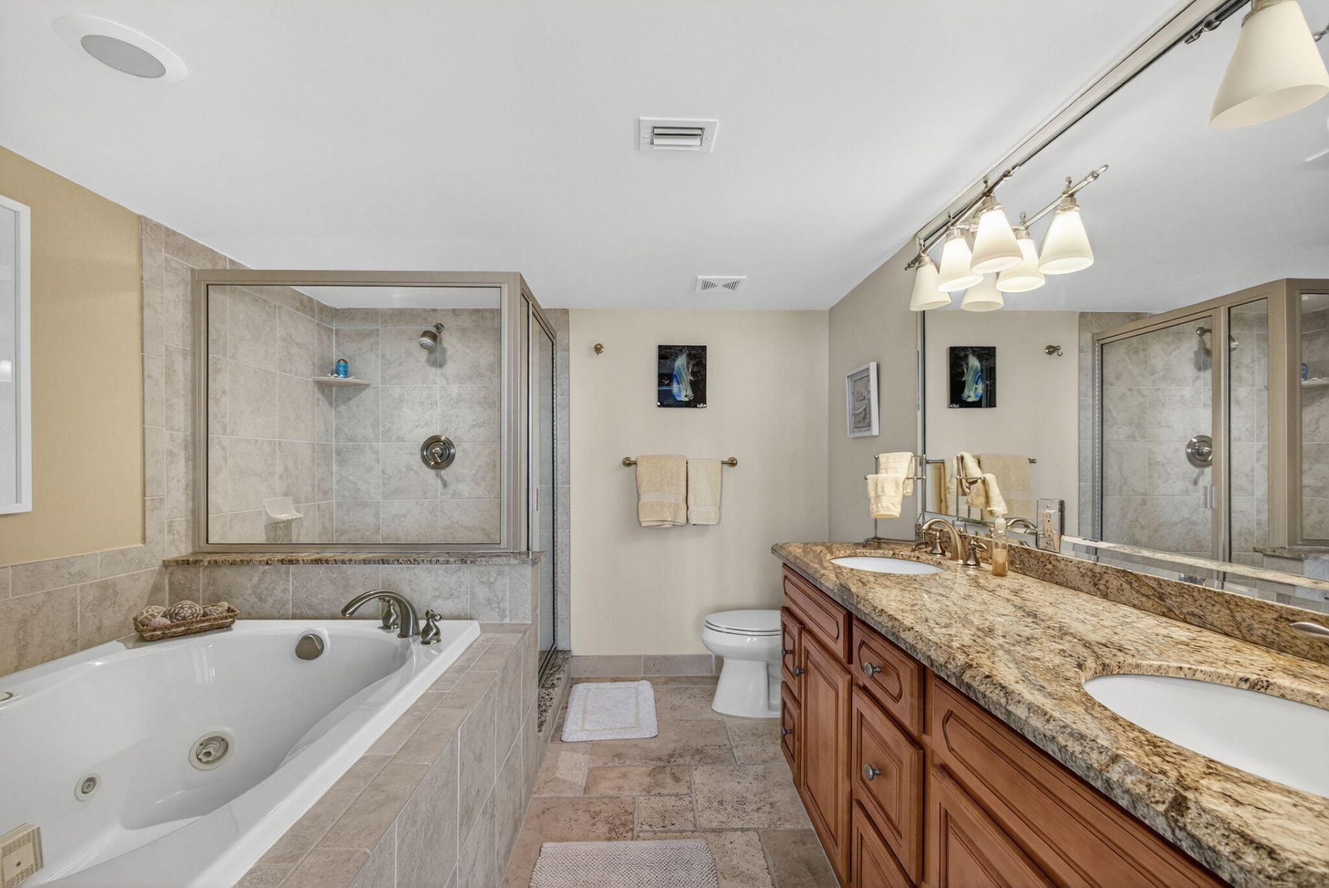 4200 N Ocean Drive, Unit 2-406, Singer Island, FL 33404 Photo