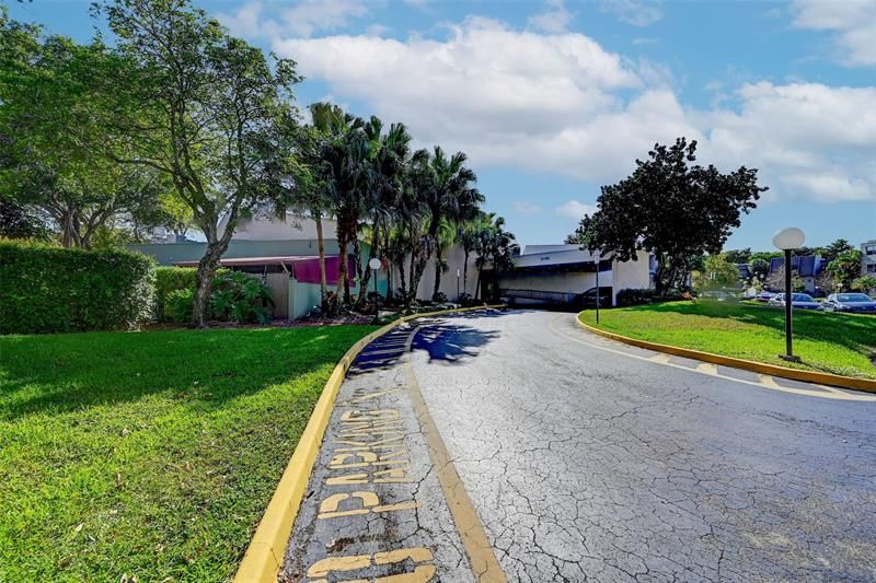 9090 Lime Bay Boulevard, Unit 112, Tamarac, FL 33321 Photo