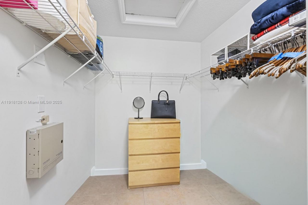 11505 NW 71st St, Doral, FL 33178 Photo