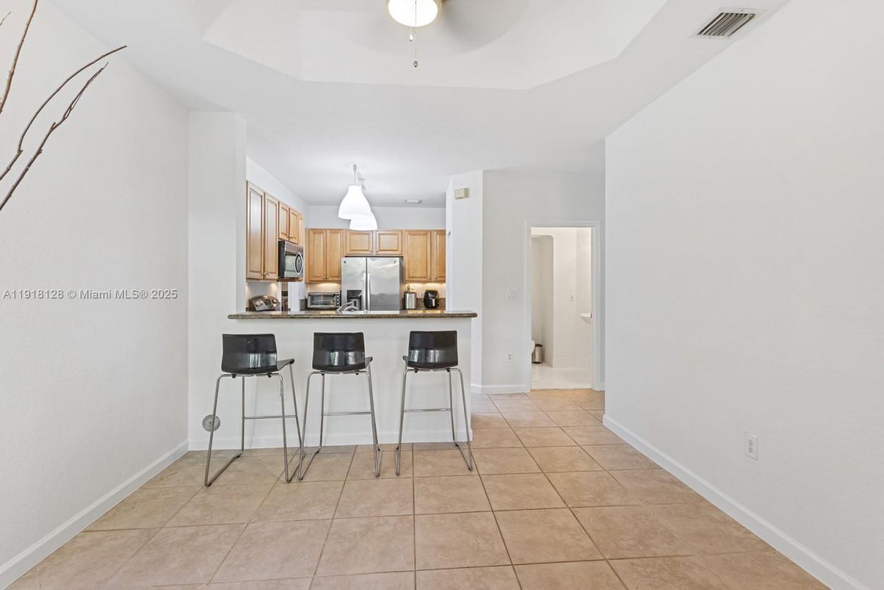 11505 NW 71st St, Doral, FL 33178 Photo