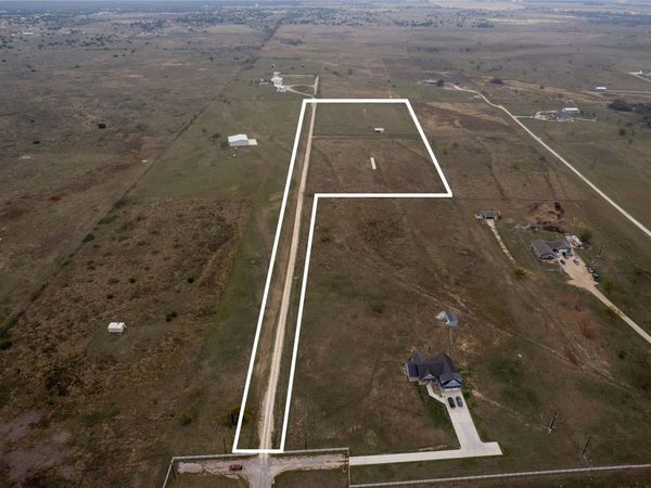 223 Saxon LN, Bertram, TX 78605