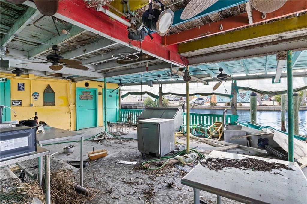 4520 And 4530 Pine Island Rd Nw, Matlacha, FL 33993 Photo