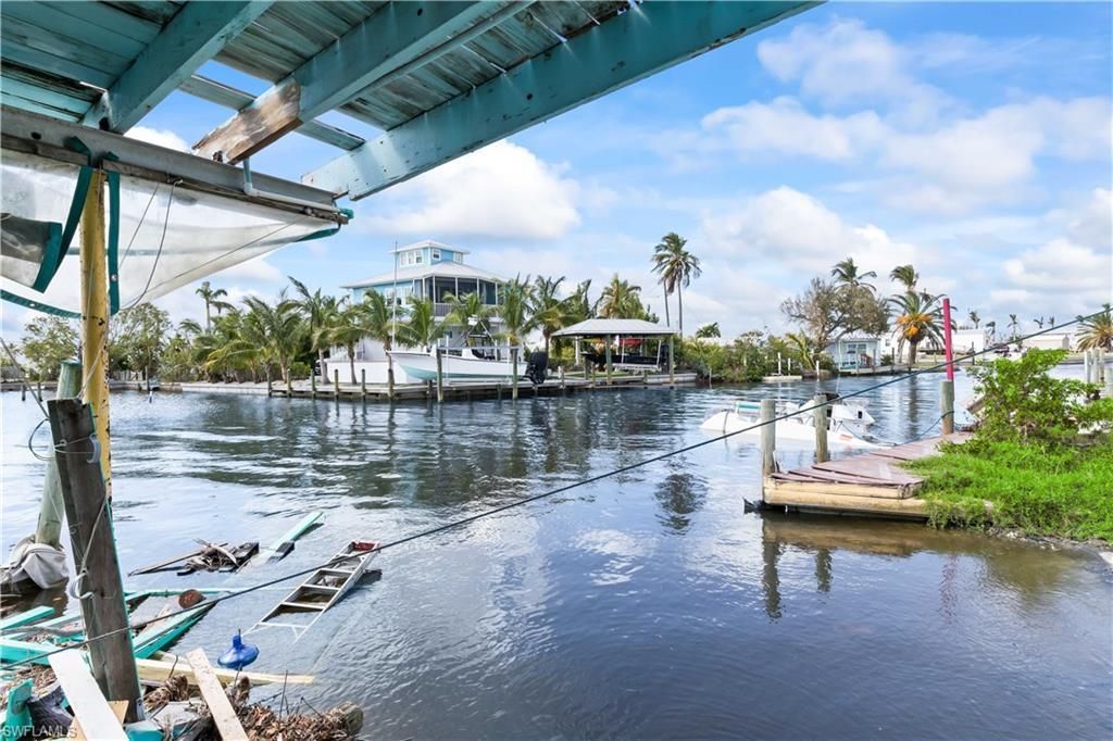 4520 And 4530 Pine Island Rd Nw, Matlacha, FL 33993 Photo