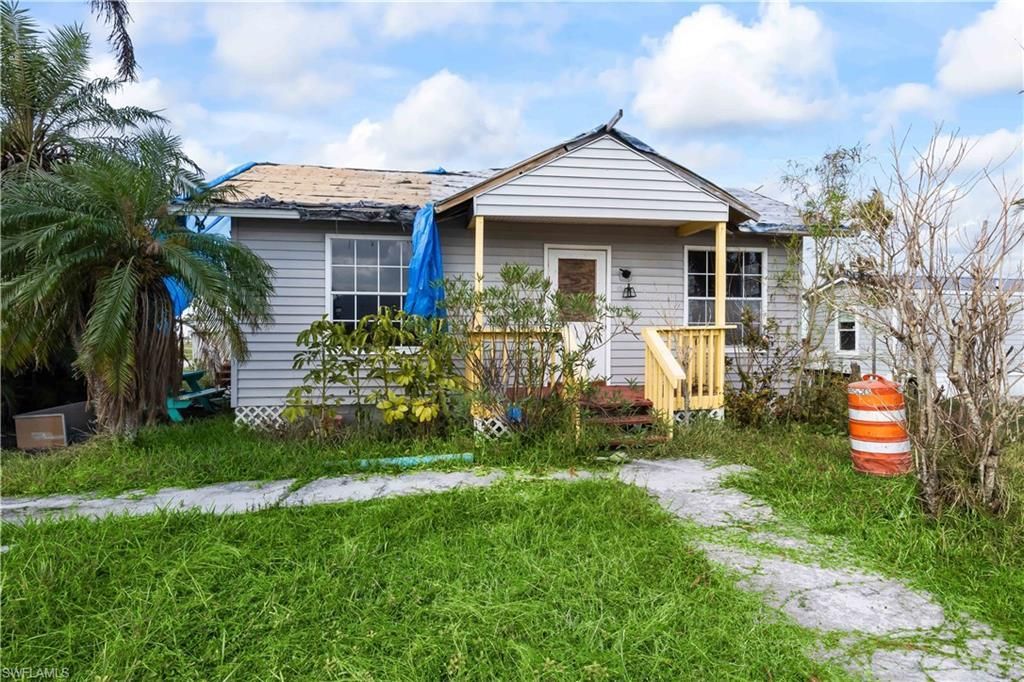 4520 And 4530 Pine Island Rd Nw, Matlacha, FL 33993 Photo