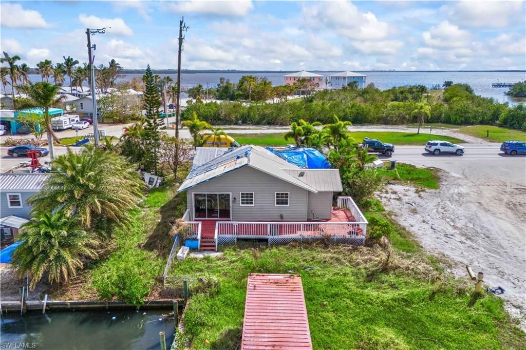 4520 And 4530 Pine Island Rd Nw, Matlacha, FL 33993 Photo