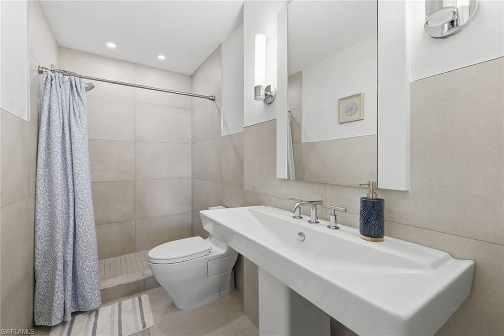 4200 Belair Ln, Unit 313, Naples, FL 34103 Photo