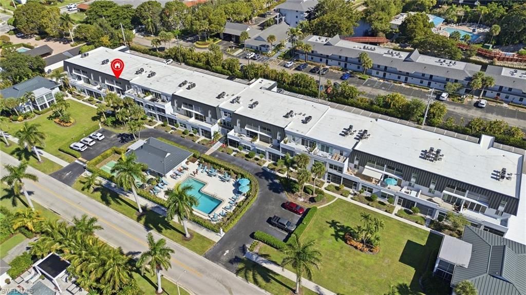 4200 Belair Ln, Unit 313, Naples, FL 34103 Photo