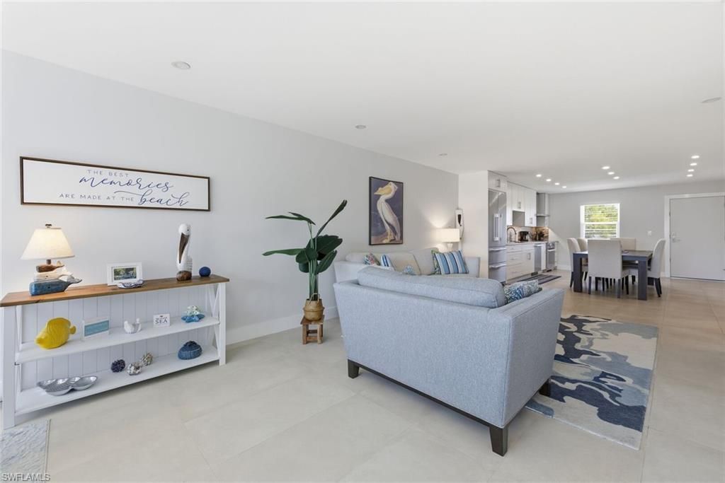 4200 Belair Ln, Unit 313, Naples, FL 34103 Photo