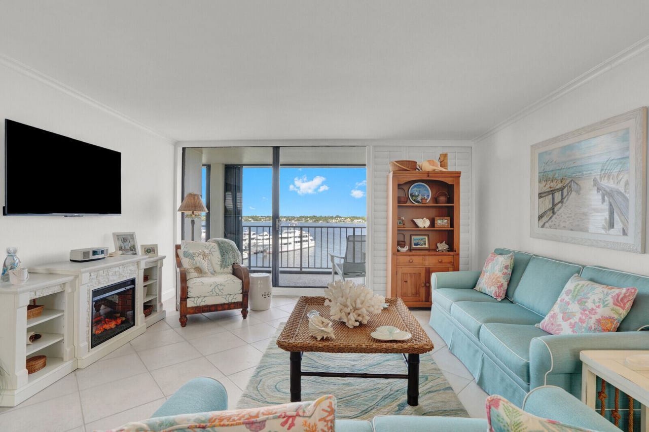 132 Lakeshore Drive, Unit 617, North Palm Beach, FL 33408 Photo