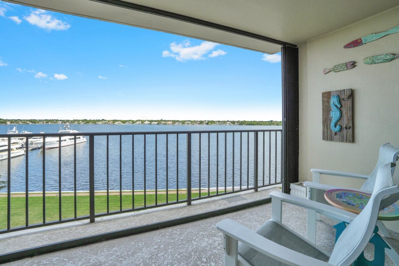 132 Lakeshore Drive, Unit 617, North Palm Beach, FL 33408 Photo