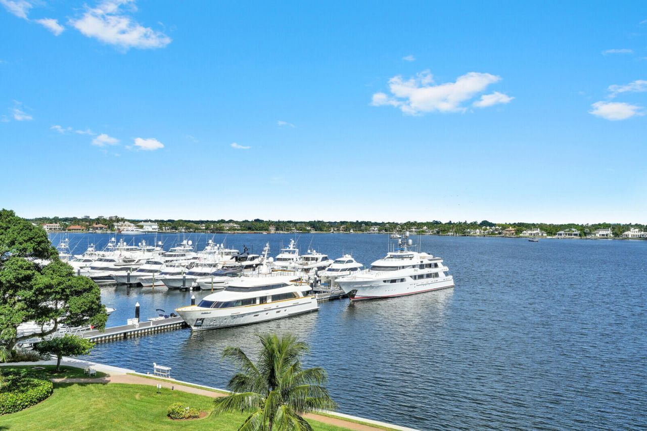 132 Lakeshore Drive, Unit 617, North Palm Beach, FL 33408 Photo