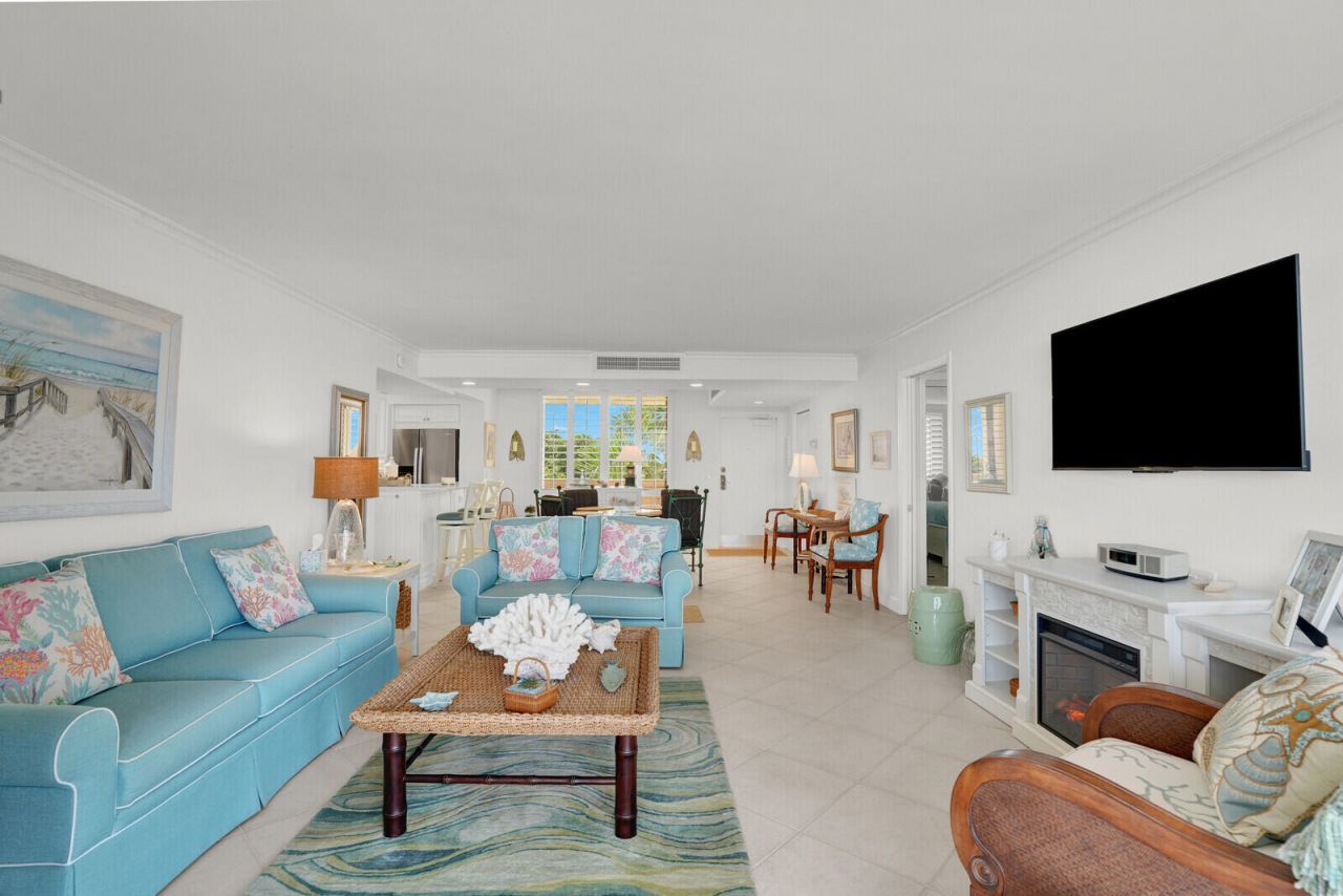 132 Lakeshore Drive, Unit 617, North Palm Beach, FL 33408 Photo