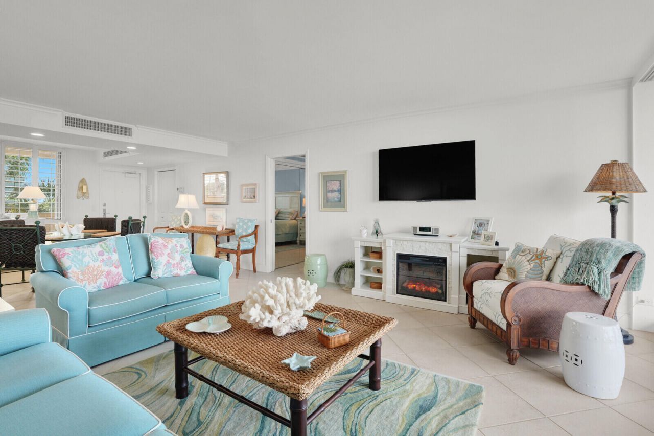 132 Lakeshore Drive, Unit 617, North Palm Beach, FL 33408 Photo