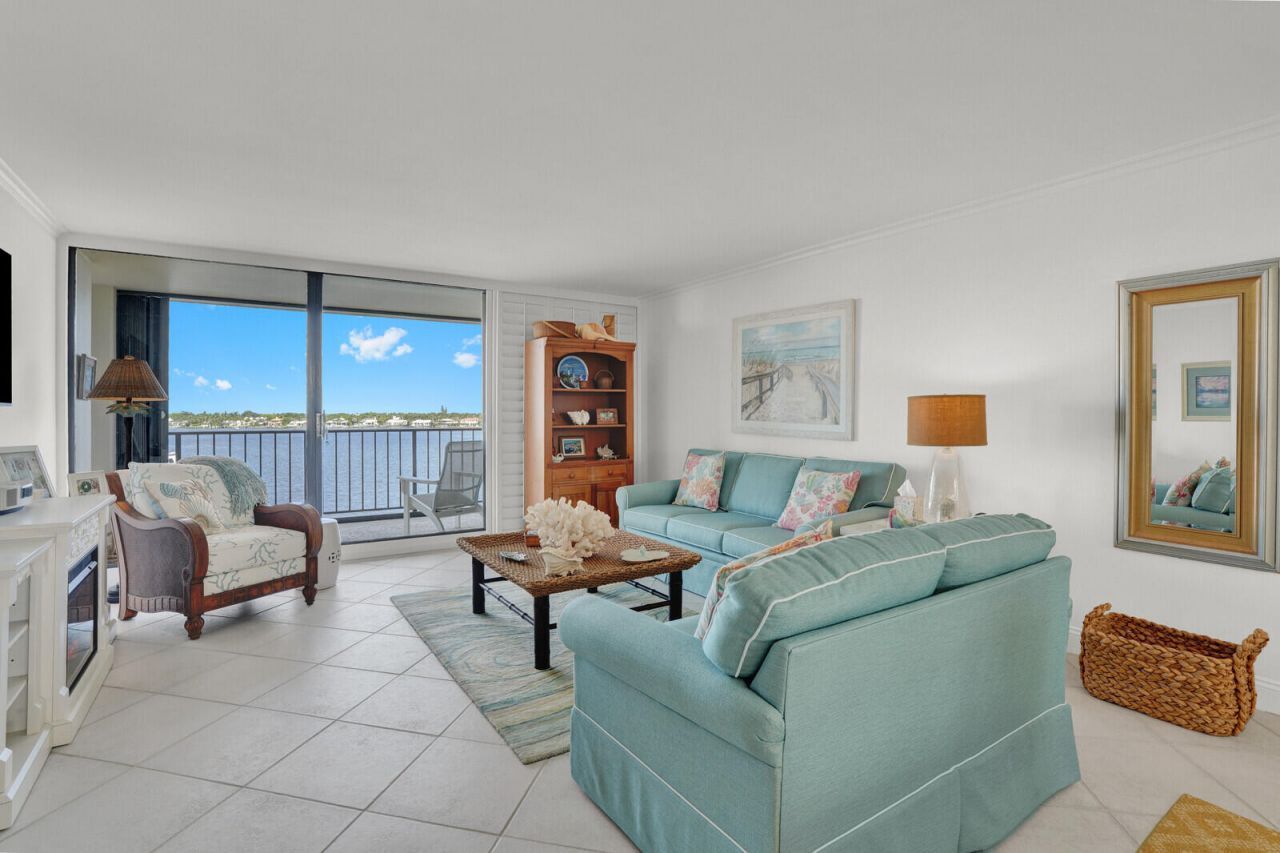 132 Lakeshore Drive, Unit 617, North Palm Beach, FL 33408 Photo