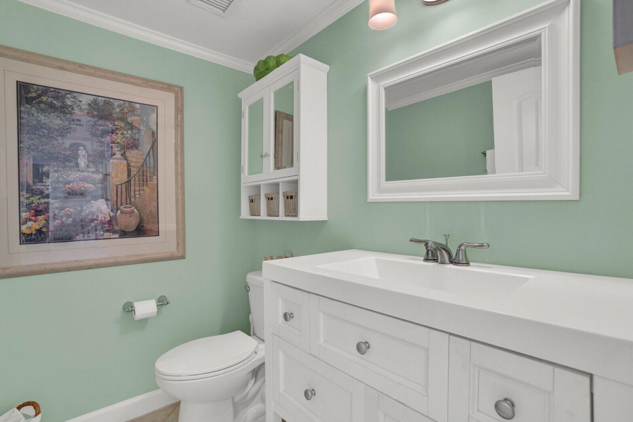 132 Lakeshore Drive, Unit 617, North Palm Beach, FL 33408 Photo