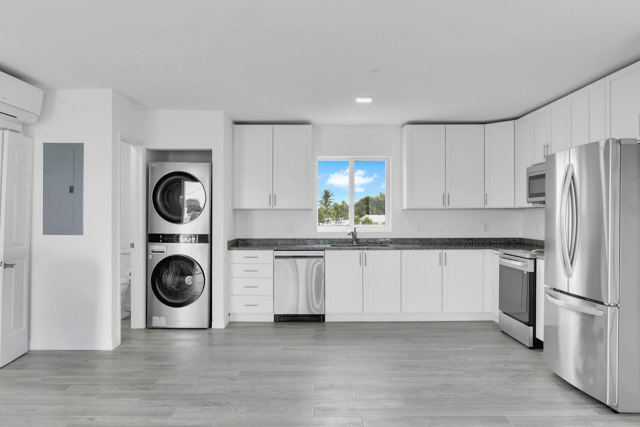 10877 Overseas Highway, Unit 6, Marathon, FL 33050 Photo