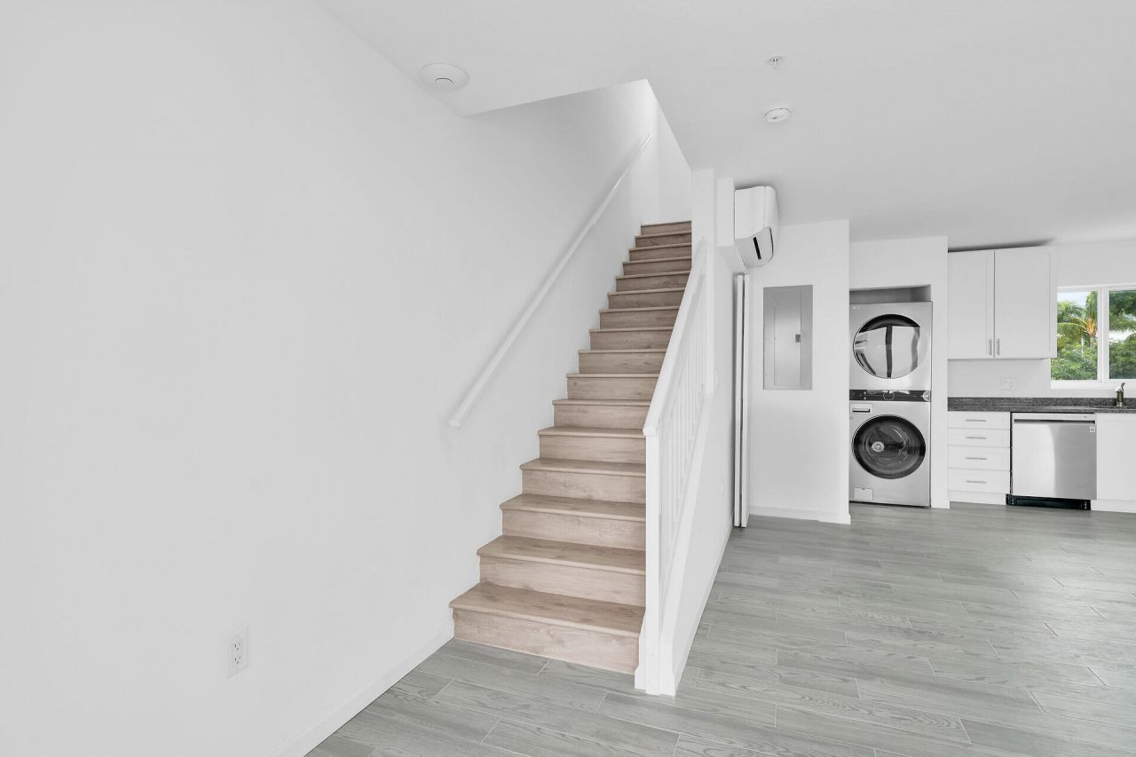 10877 Overseas Highway, Unit 6, Marathon, FL 33050 Photo