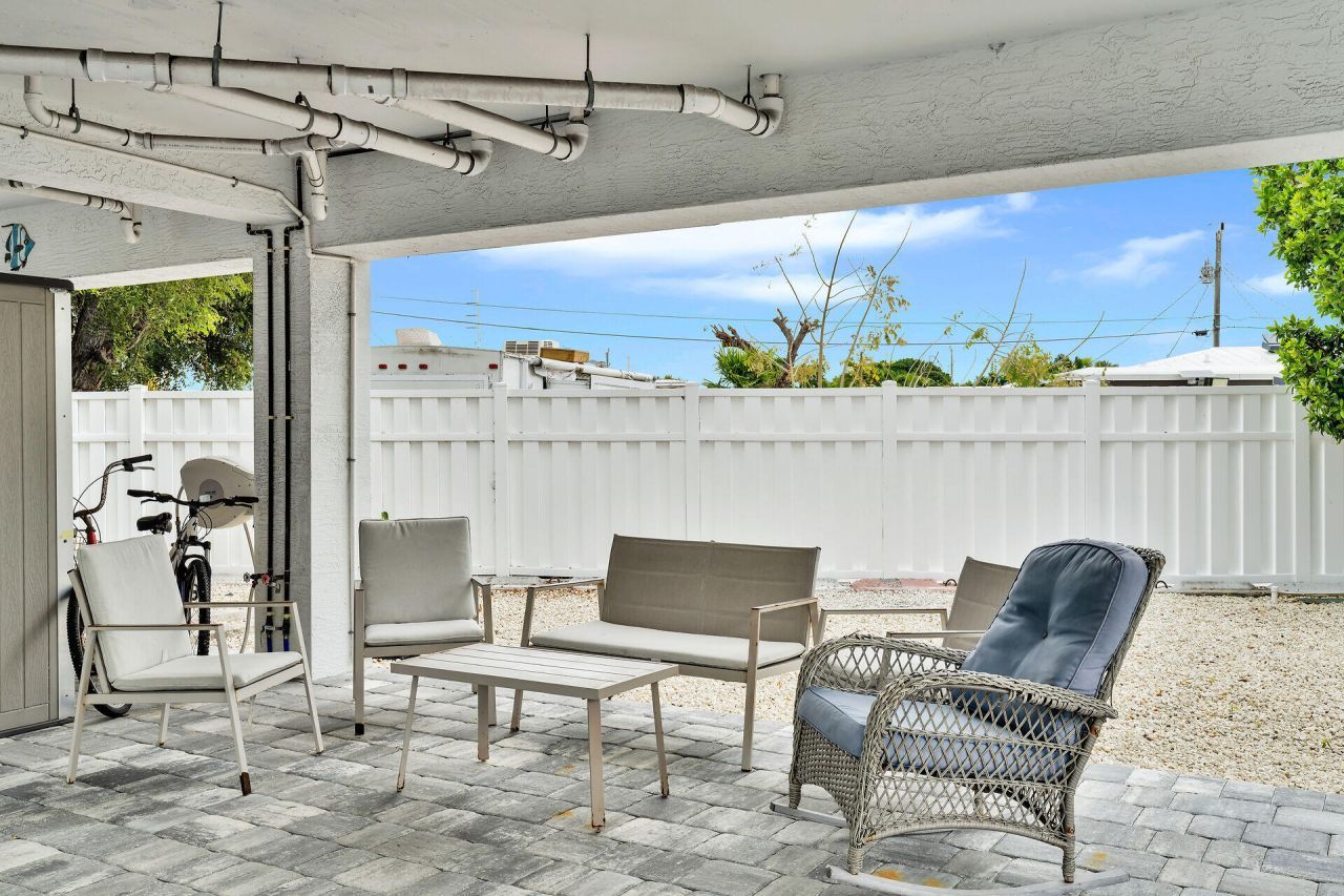 10877 Overseas Highway, Unit 6, Marathon, FL 33050 Photo