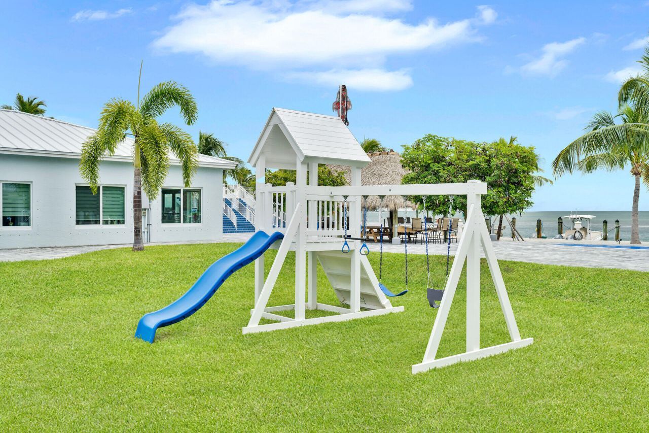 10877 Overseas Highway, Unit 6, Marathon, FL 33050 Photo