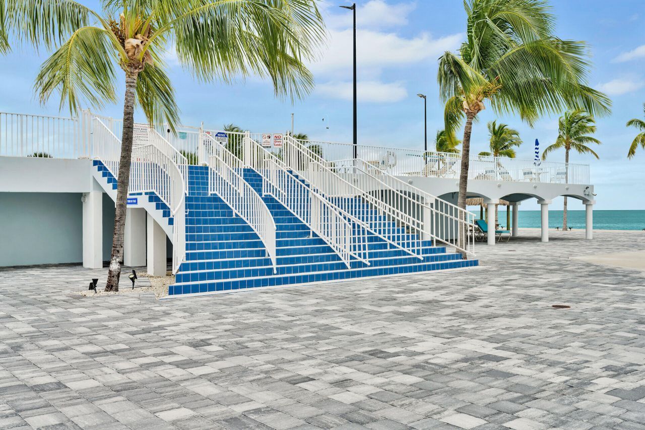 10877 Overseas Highway, Unit 6, Marathon, FL 33050 Photo