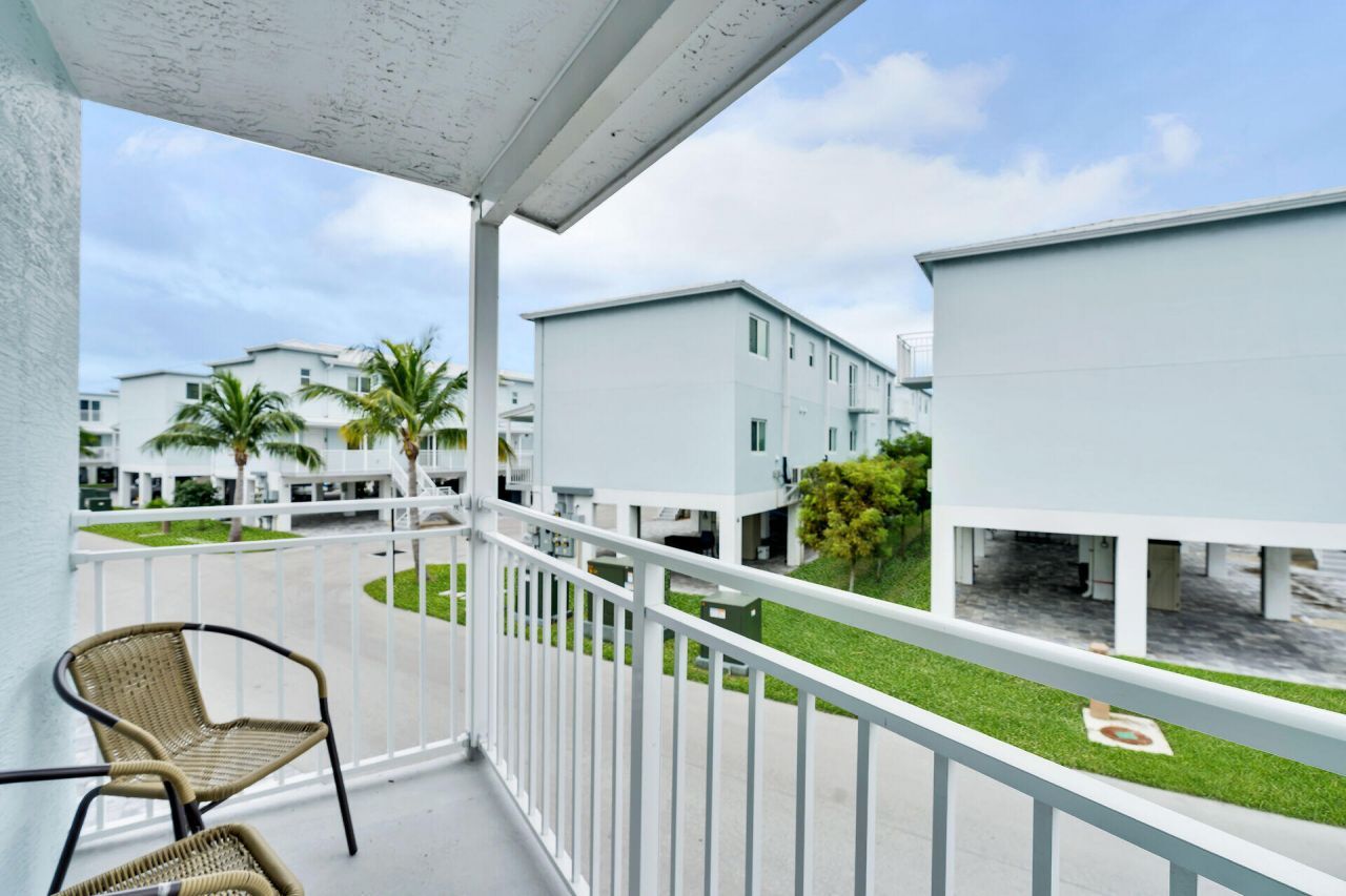 10877 Overseas Highway, Unit 6, Marathon, FL 33050 Photo