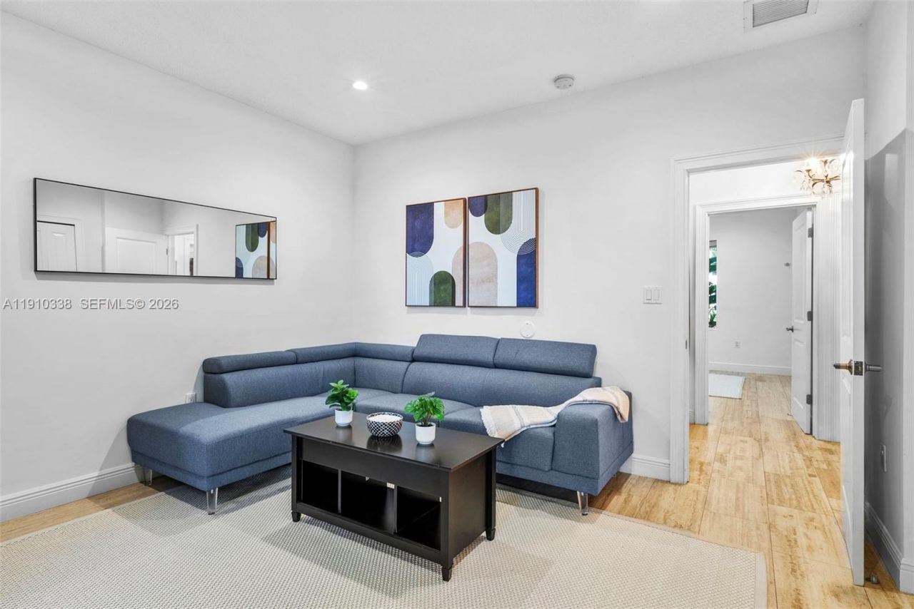 6300 Allison Rd, Miami Beach, FL 33141 Photo