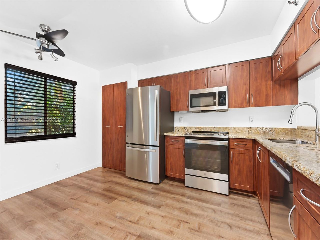 2202 S Cypress Bend Dr, Unit 204, Pompano Beach, FL 33069 Photo