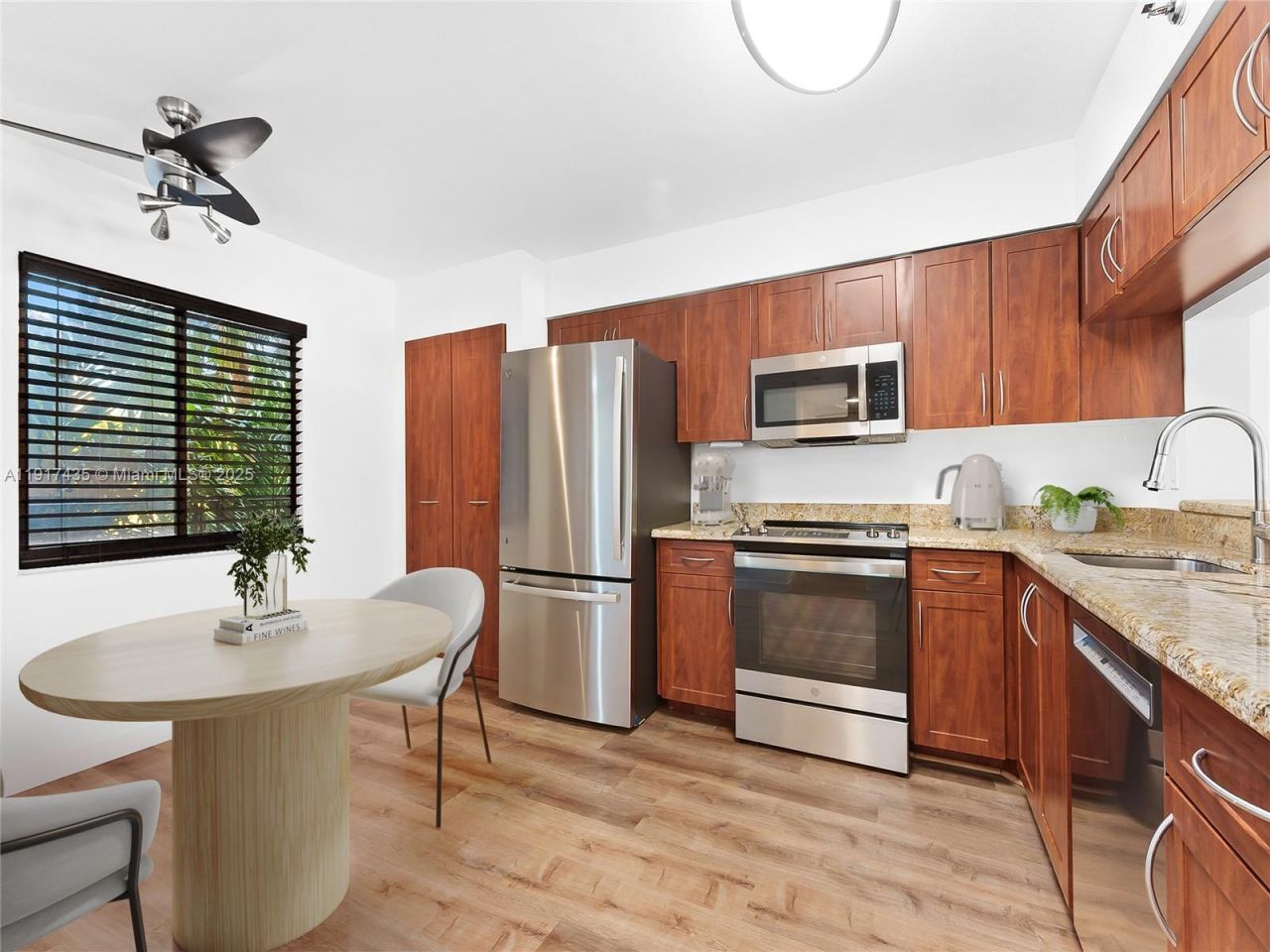 2202 S Cypress Bend Dr, Unit 204, Pompano Beach, FL 33069 Photo