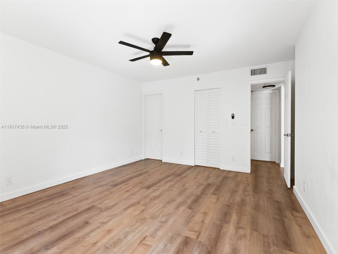 2202 S Cypress Bend Dr, Unit 204, Pompano Beach, FL 33069 Photo